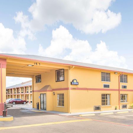 Days Inn & Suites By Wyndham Marshall Exteriör bild